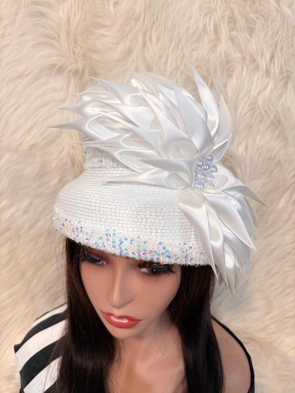 White full Hat Head size 23"-24"