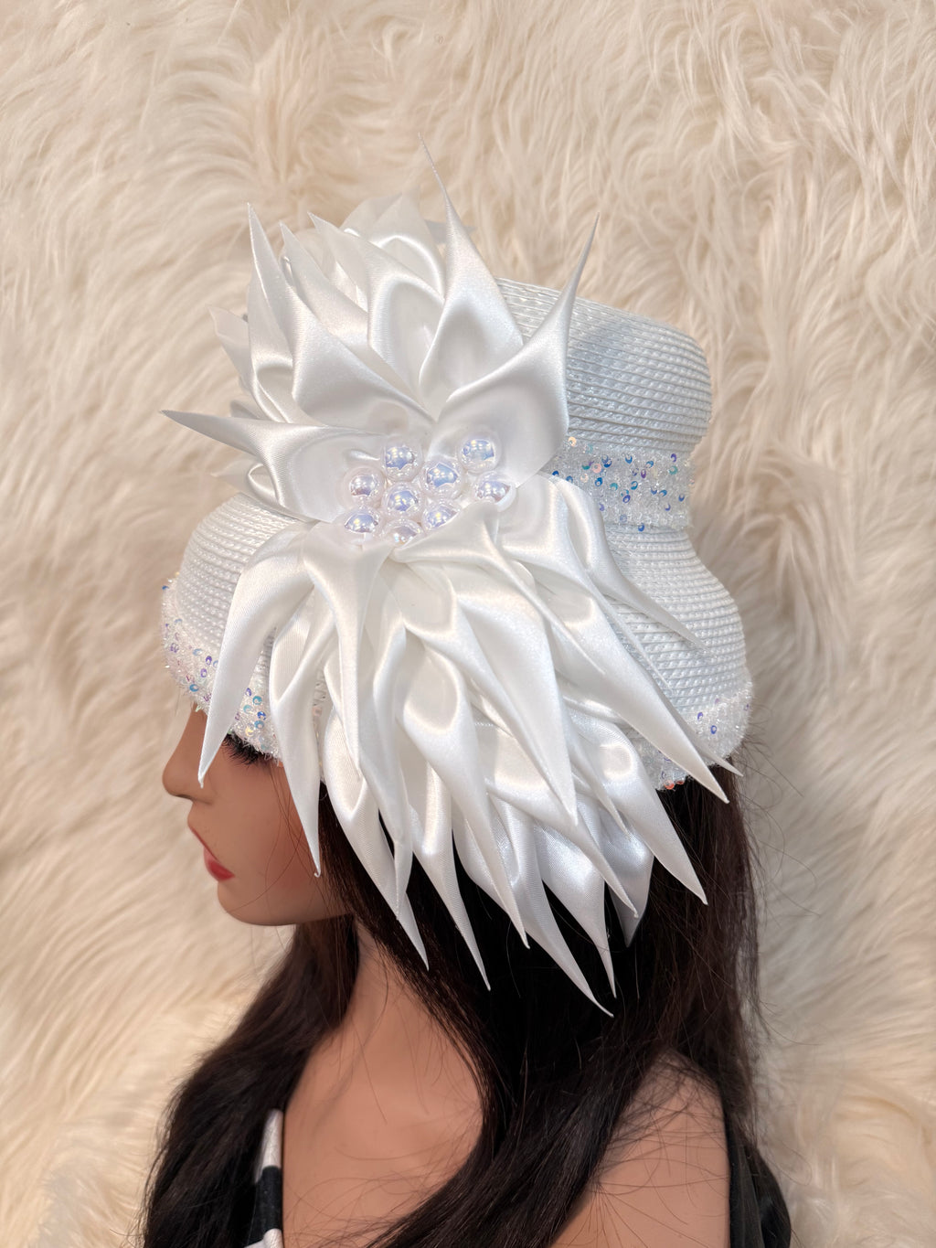 White full Hat Head size 23"-24"