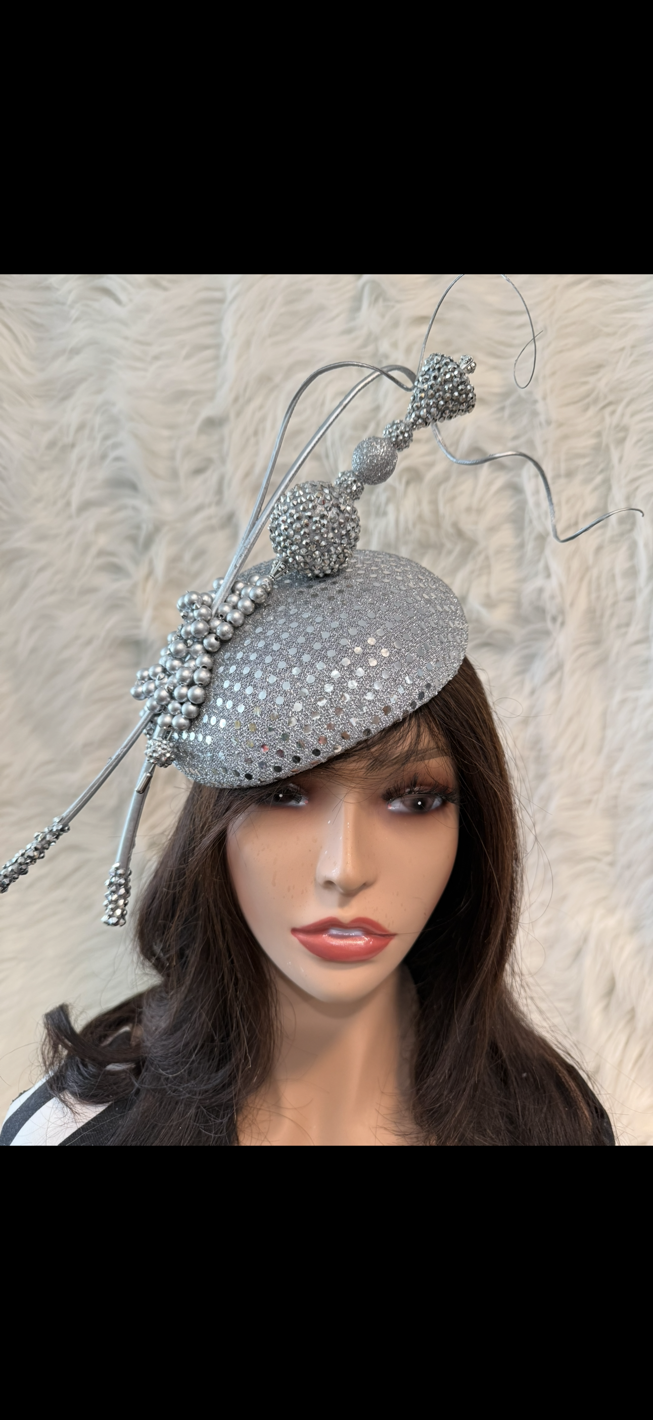Silver / W Oversized Hat Pin