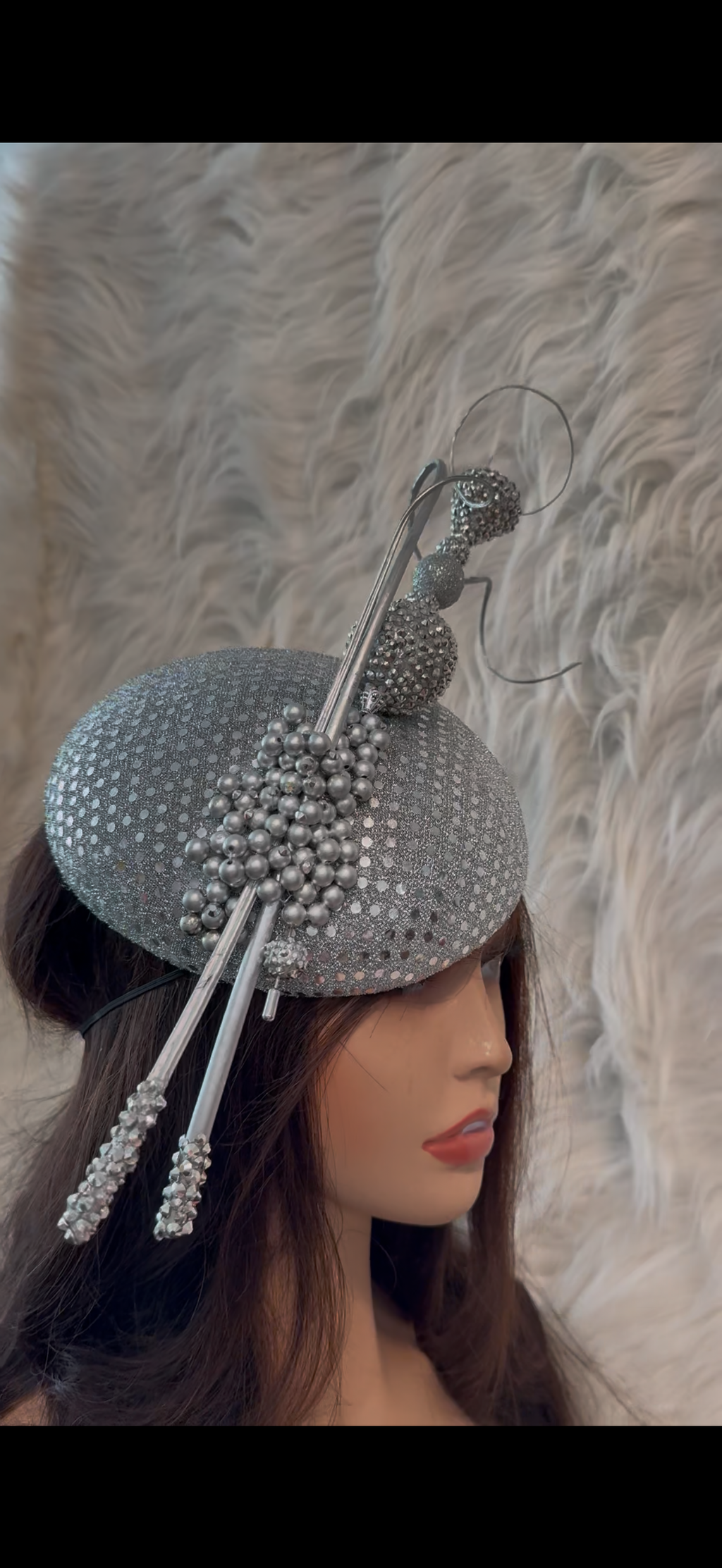 Silver / W Oversized Hat Pin
