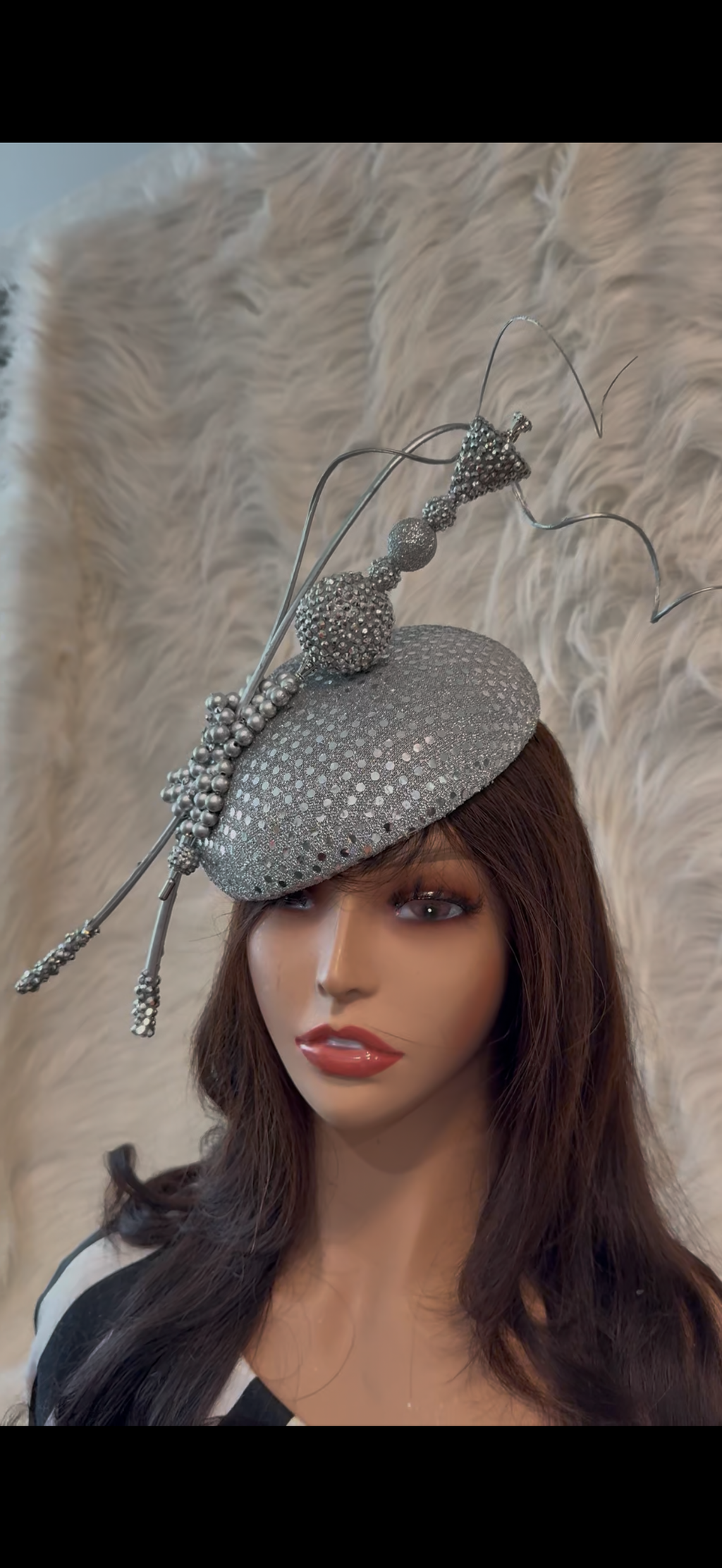 Silver / W Oversized Hat Pin