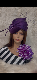 Purple Hat / W Brooch