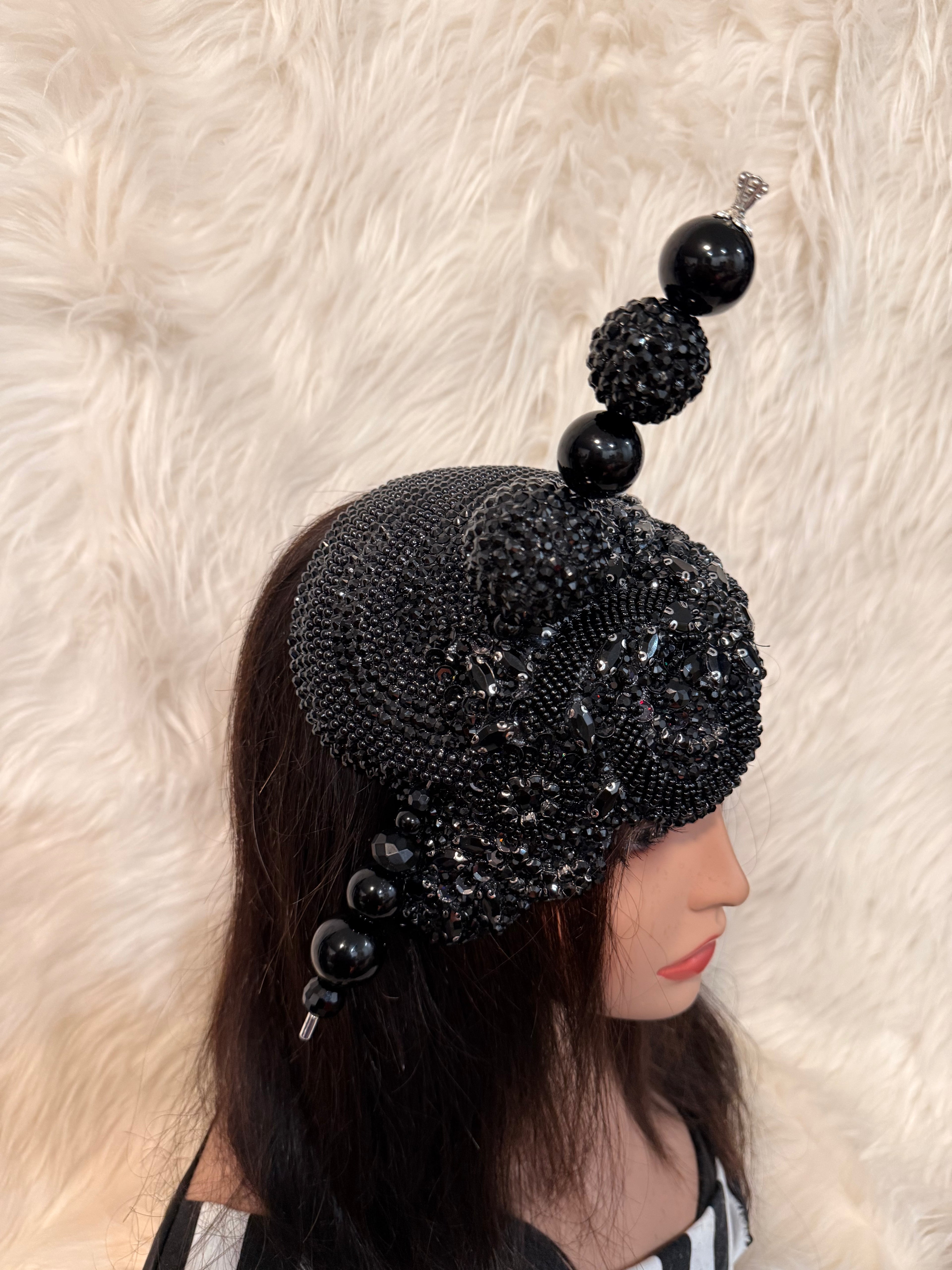 Black Crystal Hat / W Oversized Hat Pin