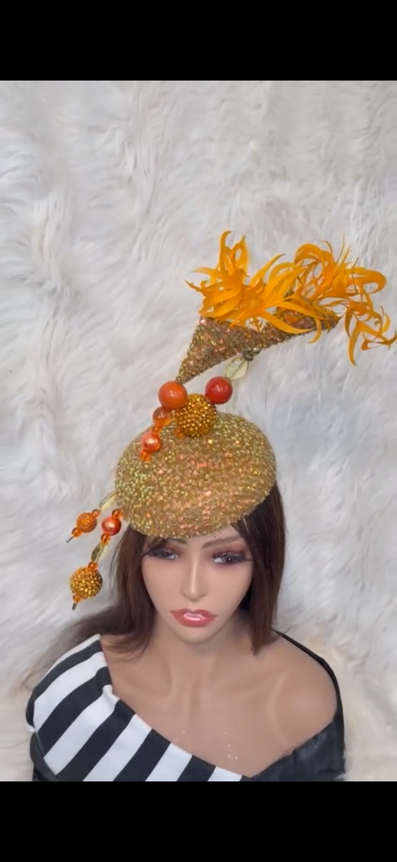 Sequins Burnt Orange / W 2 Oversized Hat Pin
