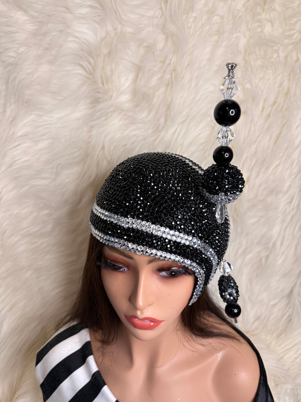 Black & Silver Asymmetry / W Oversized Hat Pin