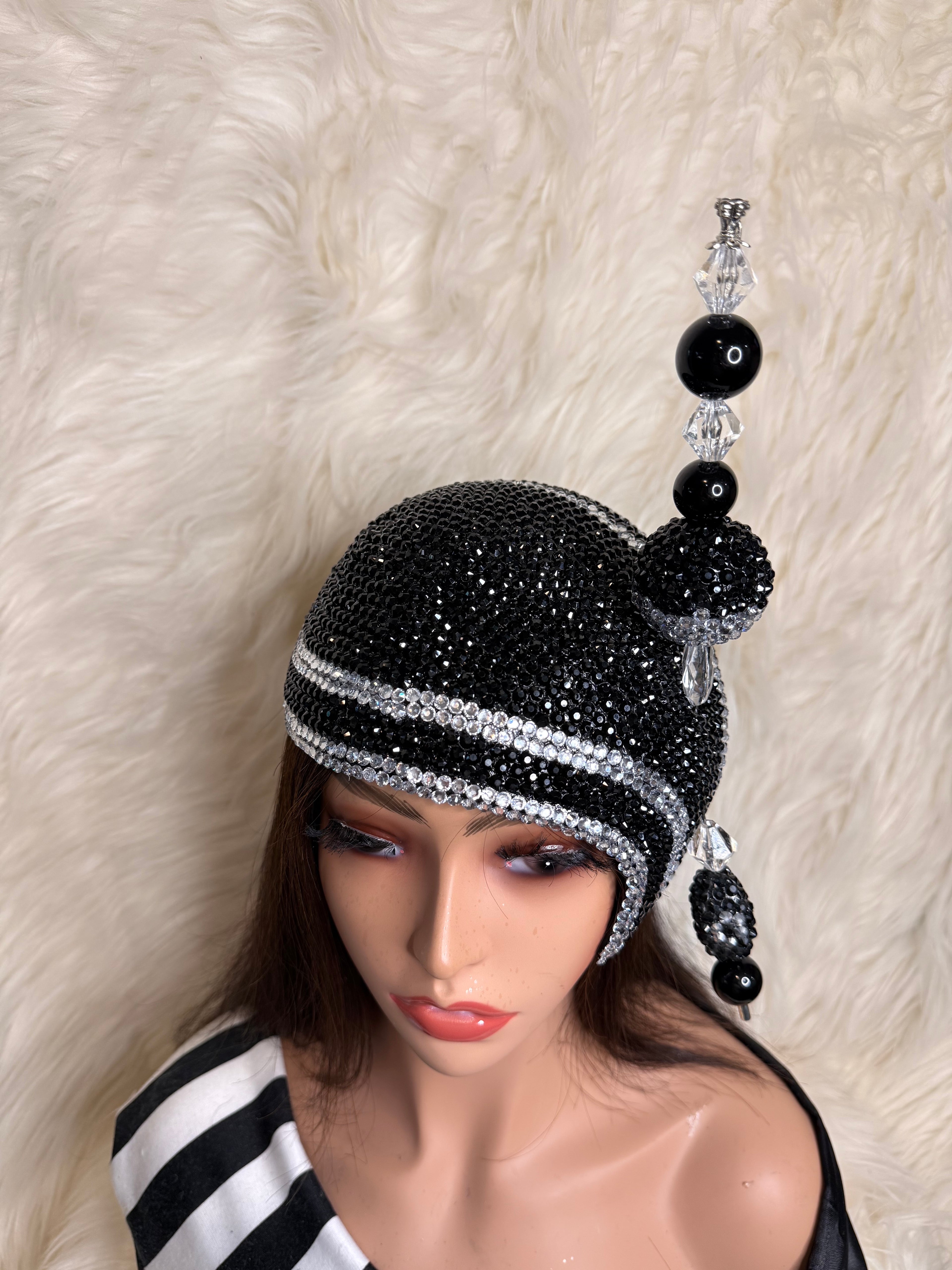 Black & Silver Asymmetry / W Oversized Hat Pin