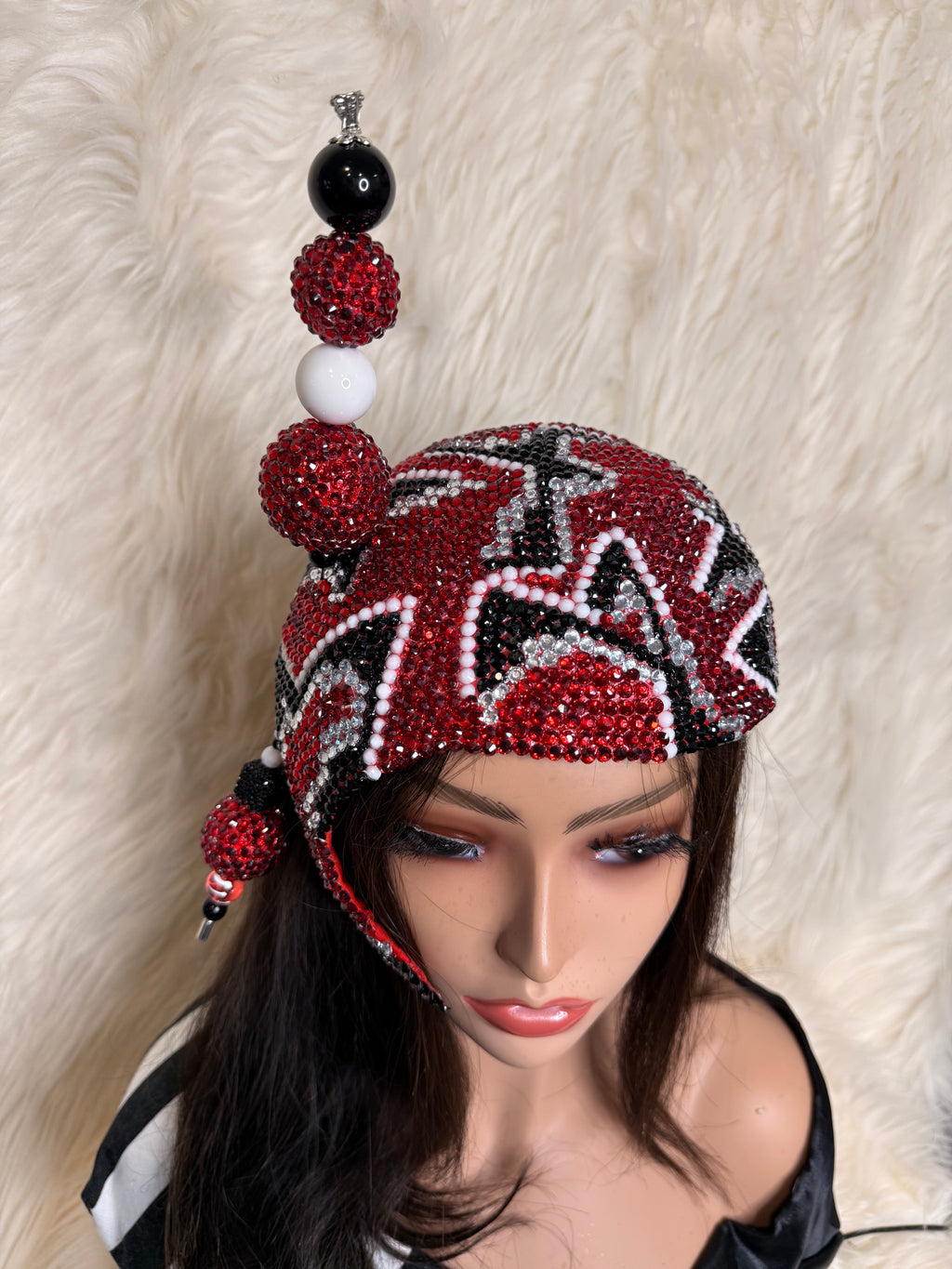 Red / Black / Silver / White crystal hat / W Oversized Hat Pin