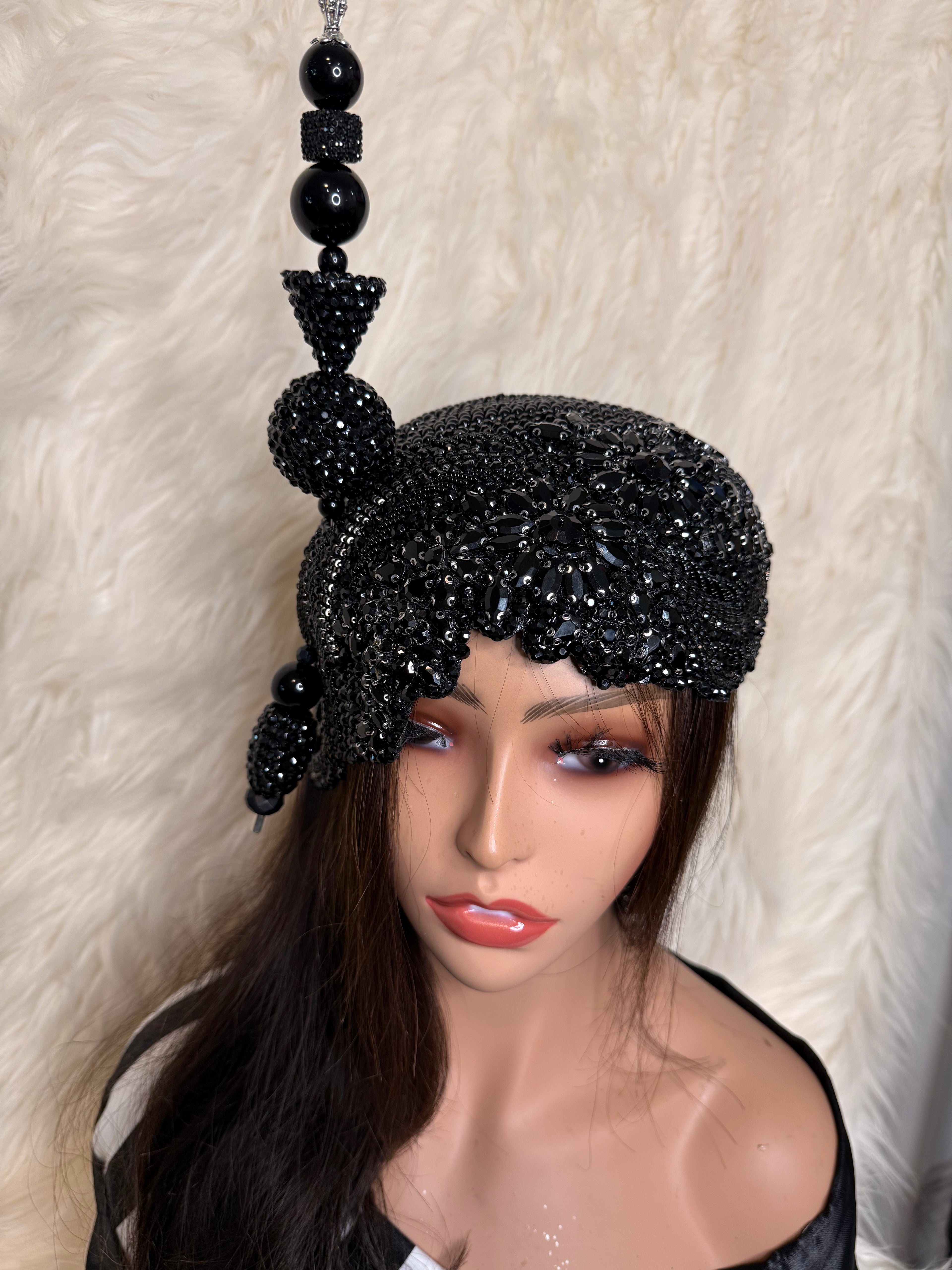 Black Crystal Hat / W Oversized Hat Pin